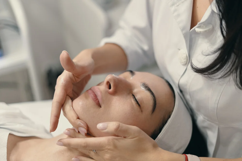 Procedure estetske medicine: vodič kroz najčešće tretmane